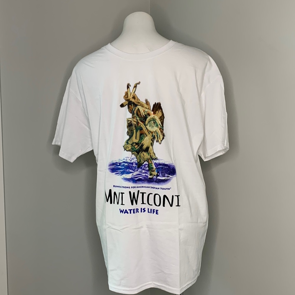 NWOT Mini Wiconi Water is Life Indian Men’s T-shirt size Large